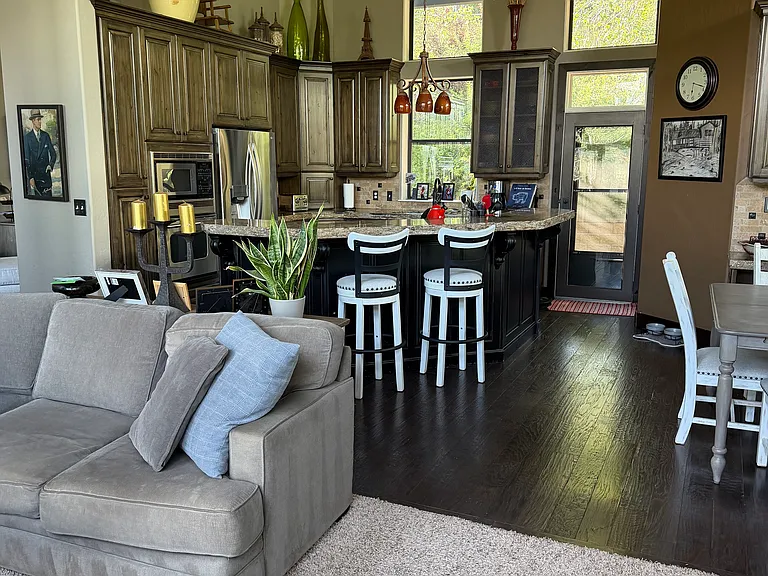 4064 Sunrise Dr — Photo 5