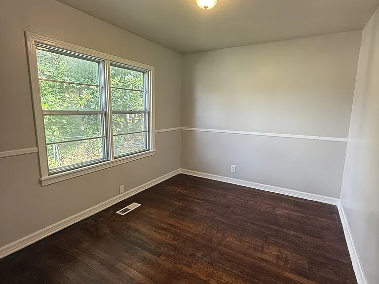 1744 Lincoln Pl SW — Photo 8