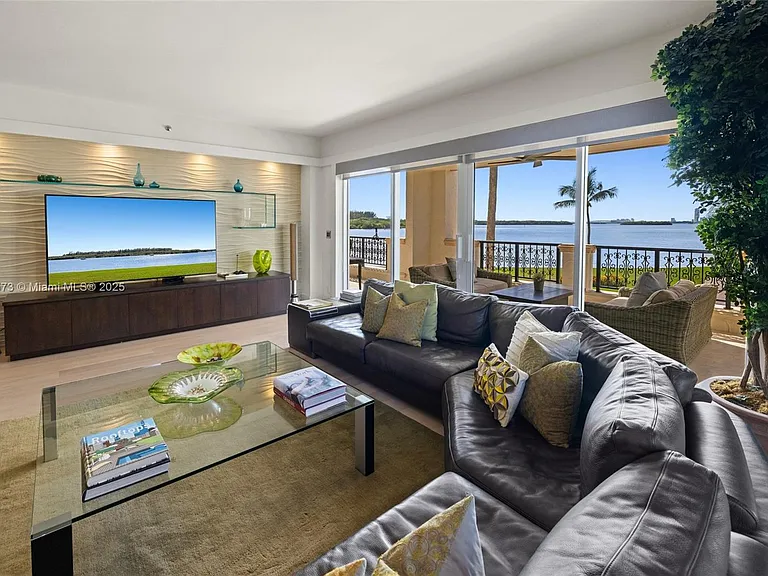4924 Fisher Island Dr #4924 — Photo 5