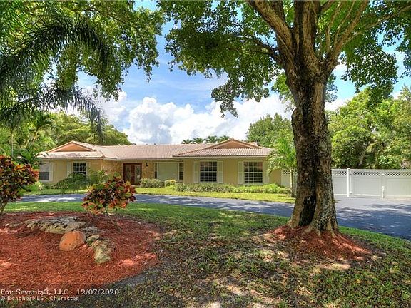 2nd image of 11191 NW 23rd Ct