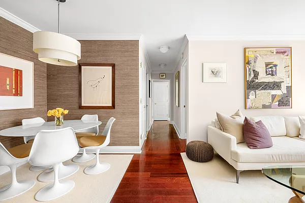 Living room, photo 3