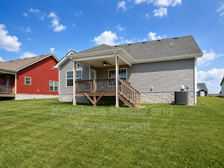 1073 Dublin Dr — Photo 16