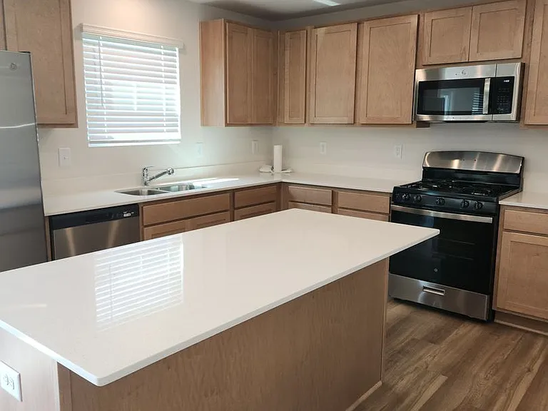 304 Paratrooper Ln — Photo 3
