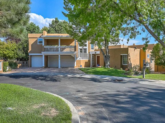 4th image of 9616 Saint Andrews Ct NE