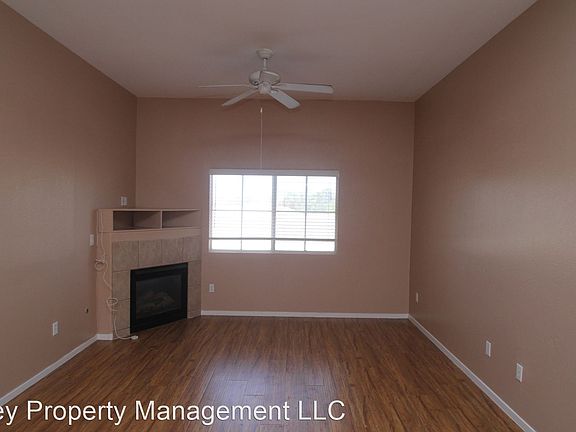 5th image of 10245 S Maryland Pkwy Unit 249