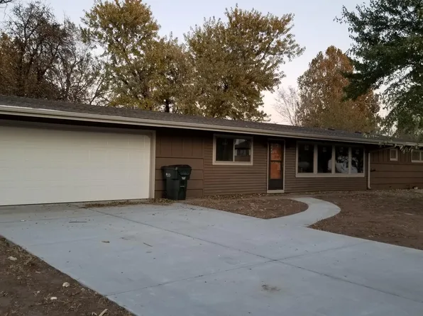 844 W Lockwood St, Wichita, KS 67217