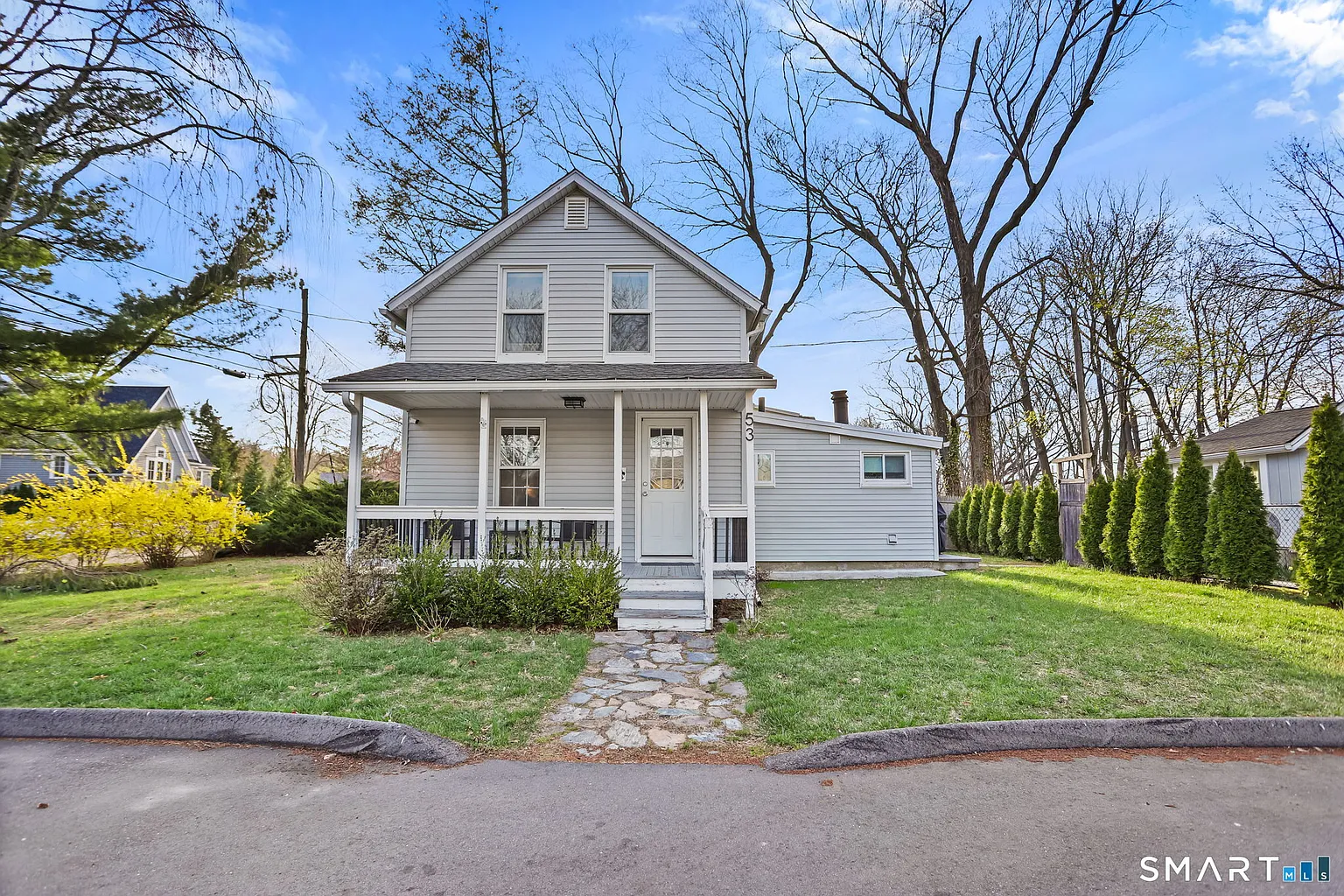 53 Maple Street photo 1