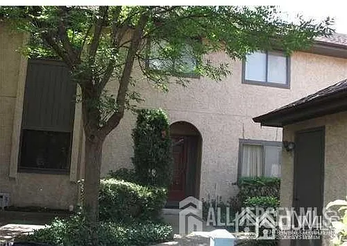 42 Ashford Dr Photo 1