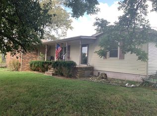 1989 Paynes Church Rd, Estill springs, TN 37330