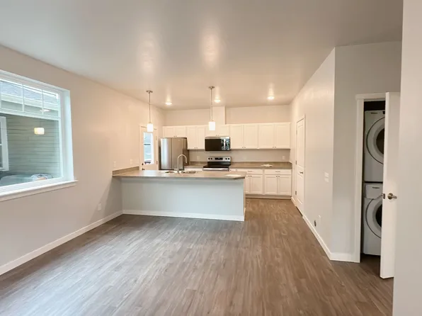 1000 Billy Frank Jr St - 707 E Laurel, 1000 Billy Frank Jr St #101, Bellingham, WA 98225