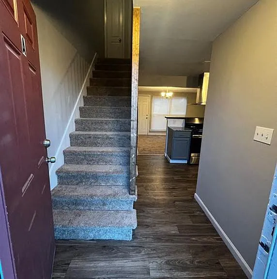 Skylark Point Apartments — Photo 11