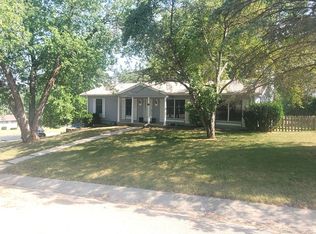 776 N 2856th Rd, Utica, IL 61373