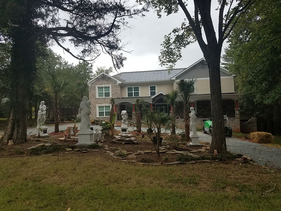 1st image of 8034 Saddlehorse Ln