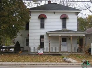 301 N Saginaw St, Holly, MI