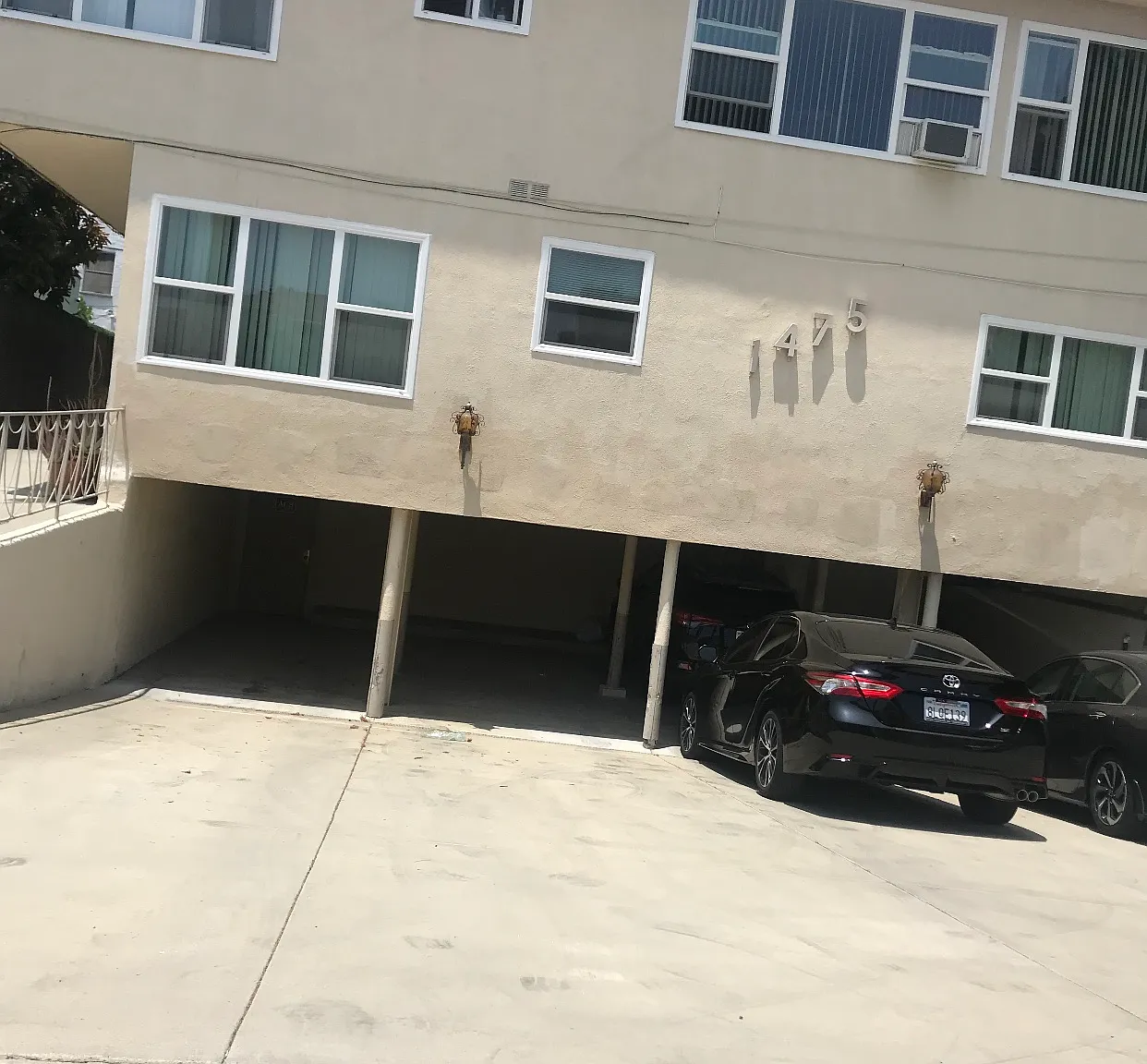 2 bed, 1.5 bath, 1100 sqft, $2,700 — Photo 1