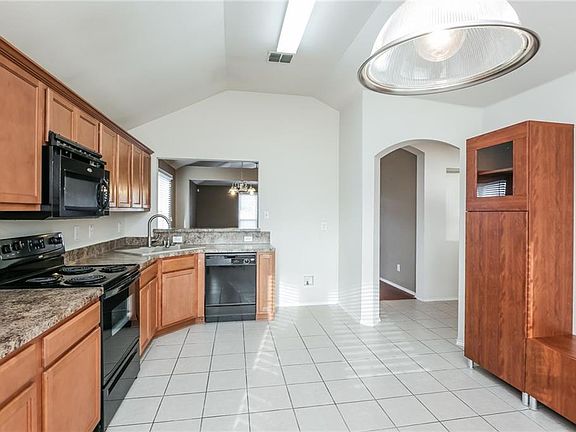 2nd image of 6815 Orangeville Dr