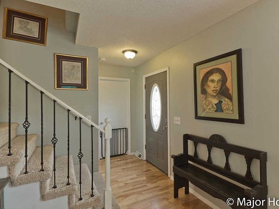 5th image of 995 Kinney Ave NW