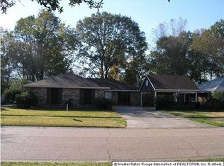 10456 Bronzebush Ave, Baton Rouge, LA 70816