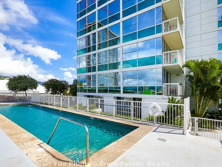 909 Kapiolani Blvd #1008 — Photo 10