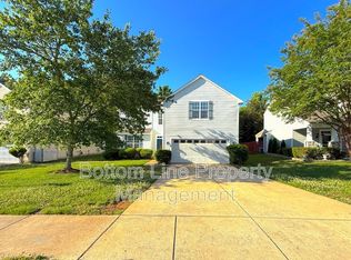 13518 Quiet Stream Ct, Charlotte, NC 28273