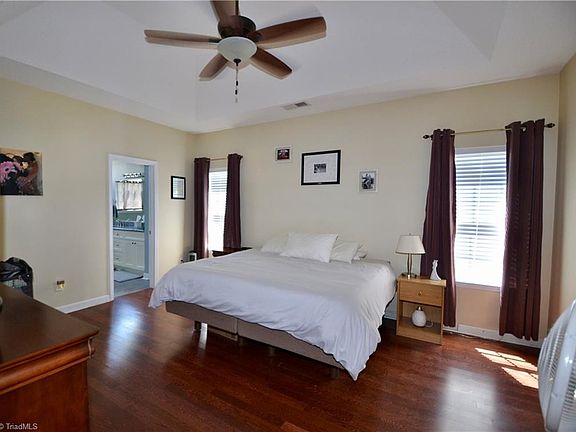 5th image of 4824 Covington Dr