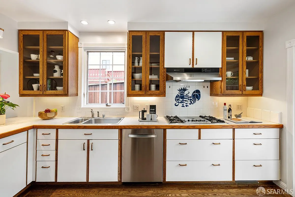 1985 8th Ave - Photo 9