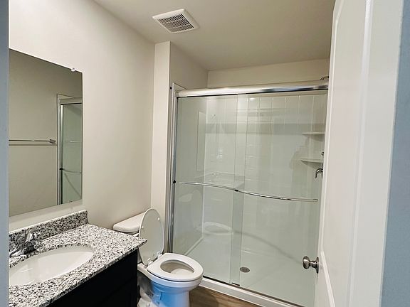 3rd image of 119 Charing Cross Dr