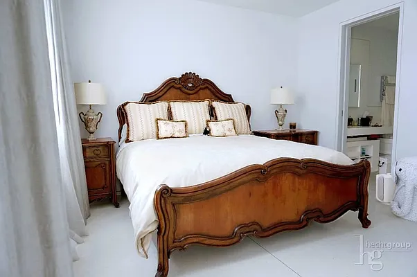 Rented by Hecht Group | media 22
