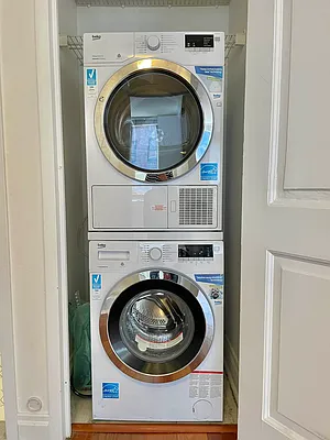 Rented by Compass | media 30