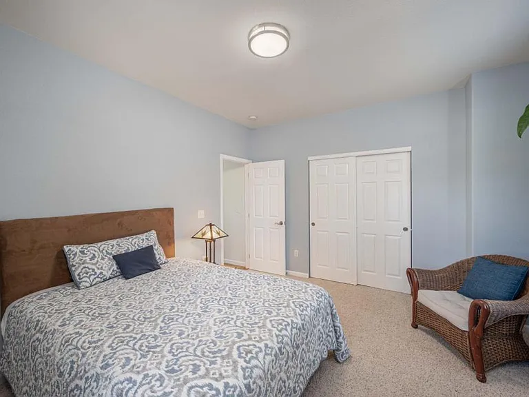 4220 Ravenna Pl — Photo 30