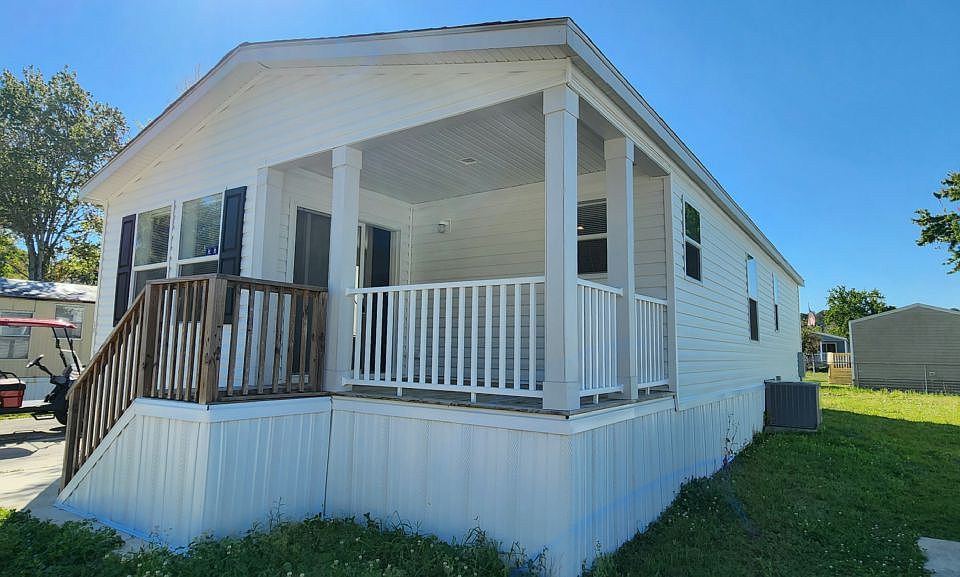 1st image of 6776 Townsend Rd #30