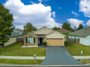 379 Summit Dr, Orange Park, FL 32073