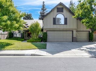 837 Cypress Ave, Clovis, CA