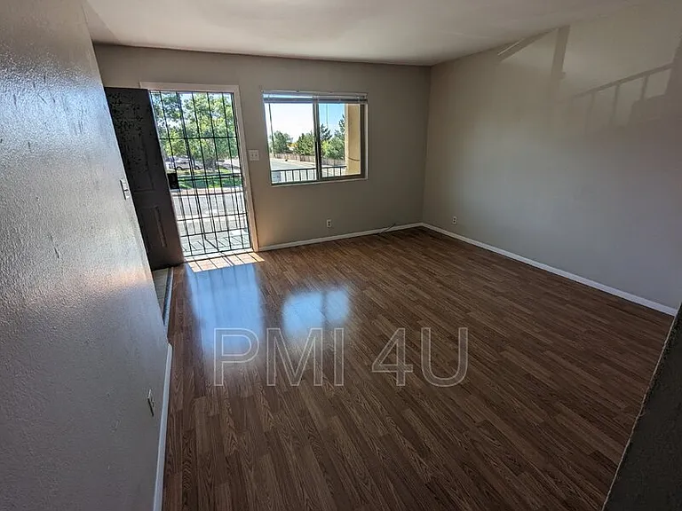 12409 Manitoba Dr NE #B — Photo 23