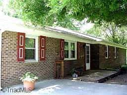 1st image of 206 Stonehedge Dr
