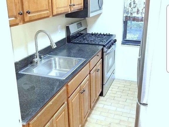 4th image of 416 W 205th St APT 2A