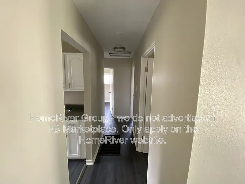 3 bed, 1.0 bath, 873 sqft, $1,450 — Photo 3