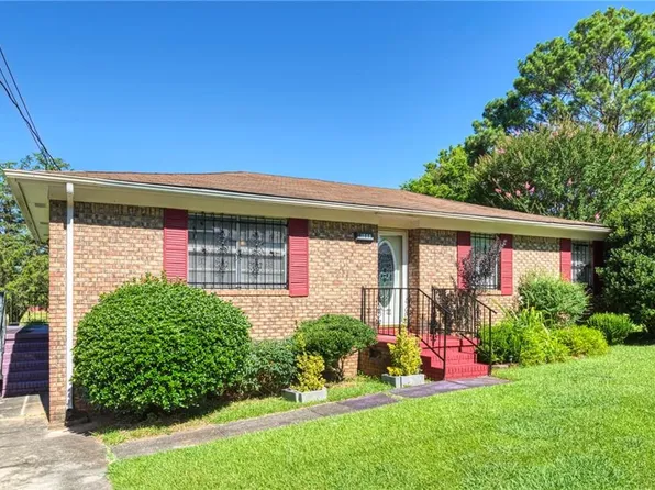1009 Avenue K, West Point, GA 31833