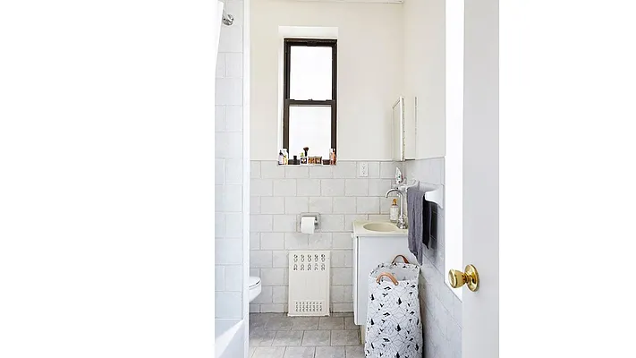 Rented by In Haus LLC | media 40