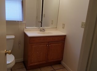 34 Spring Hill Ln, New Castle, PA 16101