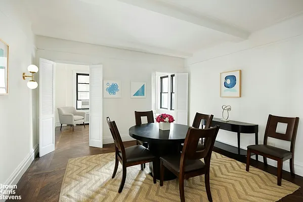 Dining area, photo 1