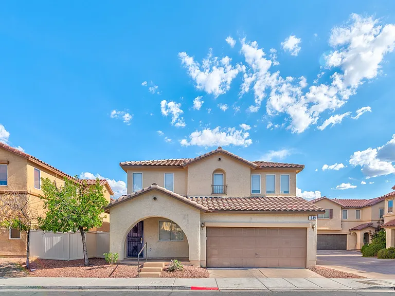 949 Medina De Leon Ave — Photo 1