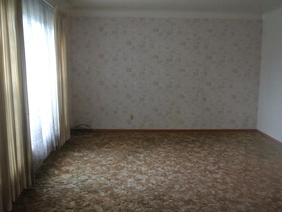 5th image of 13208 Eastwood Blvd