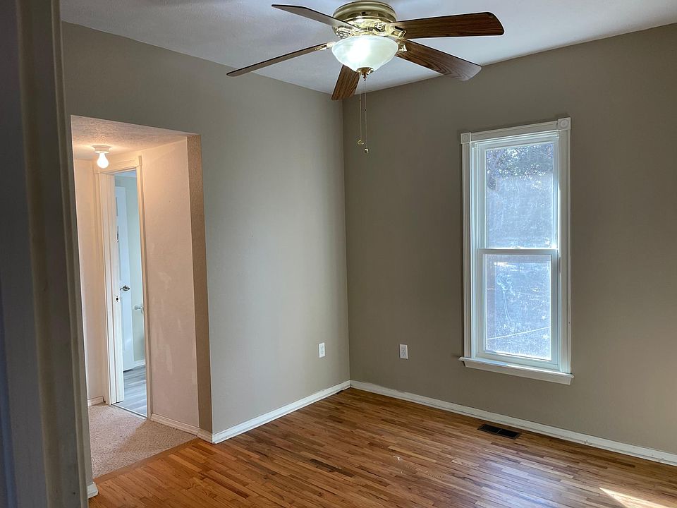 619 S Walnut St, South Hutchinson, KS 67505 Zillow