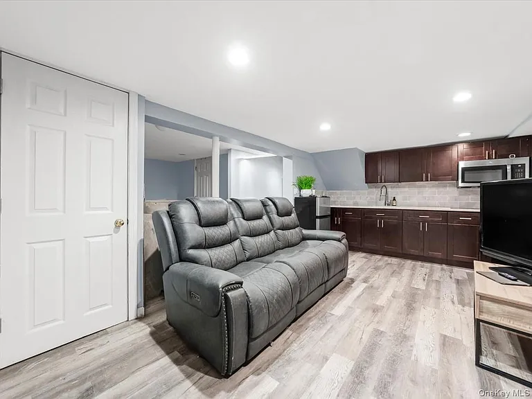 434 N Alleghany Ave — Photo 4