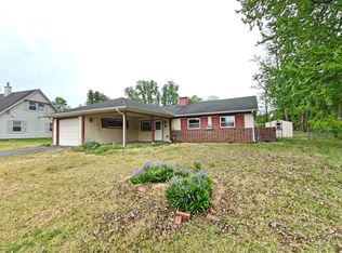 65 Sandstone Ln, Willingboro, NJ 08046