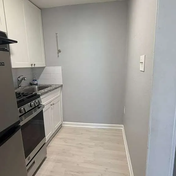 3710 Bremond St #B — Photo 19
