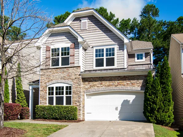 204 Hammond Wood Pl, Morrisville, NC 27560
