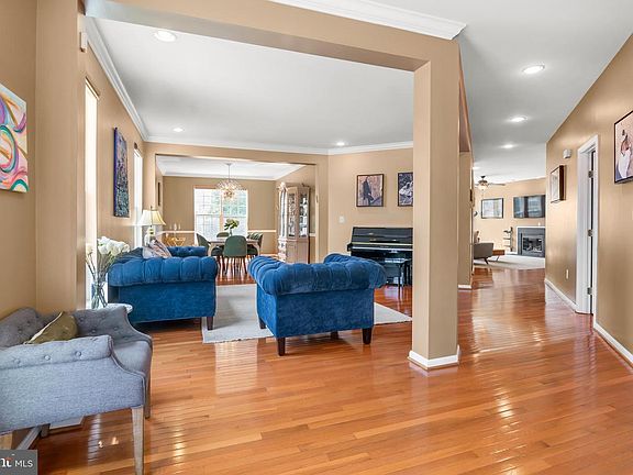 3rd image of 2015 Thistlewood Rd