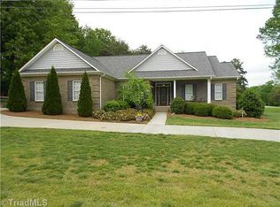 4000 Briarwood Ave, High Point, NC 27265